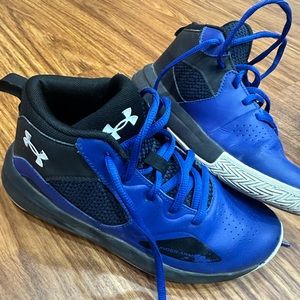 Under Armour Basketball Youth Shoes Size 3 Black/Blue/White